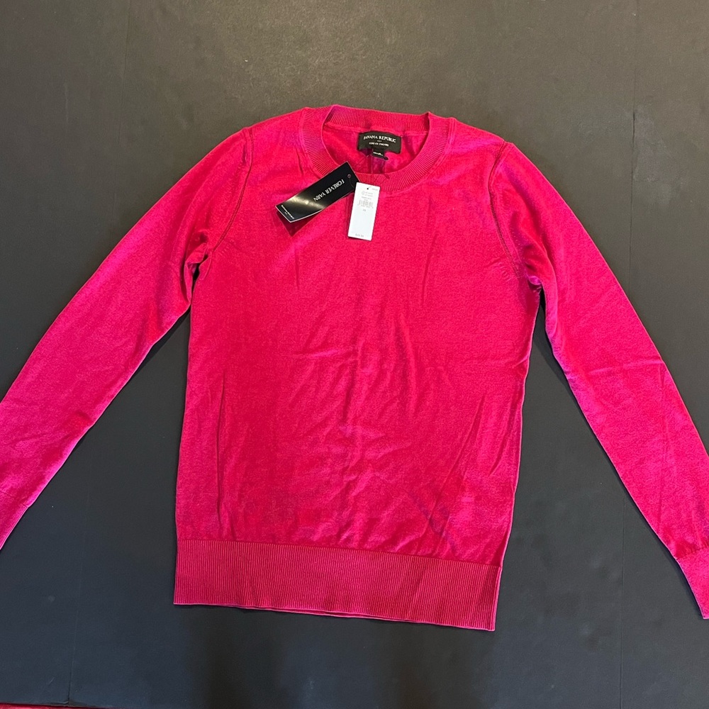 Banana Republic Outlet Forever Sweater Size XS - New With Tags